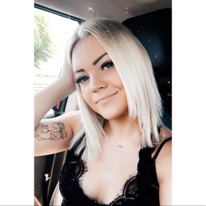 Meet your Posher, Ashley